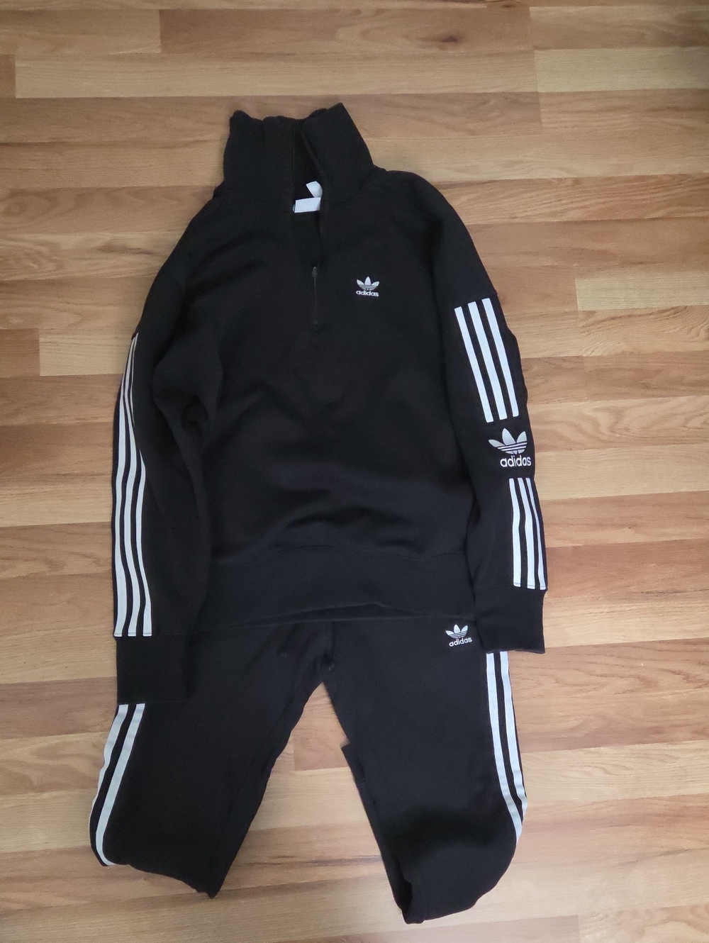 Adidas Originals Sweatsuit Set